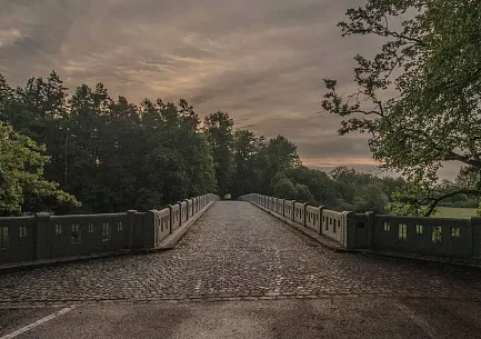 Stezkou Emy Destinové