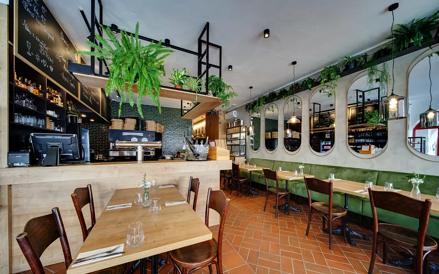 Bistro105