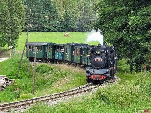 Parní vlak na úzkokolejné trati v Jindřichově Hradci