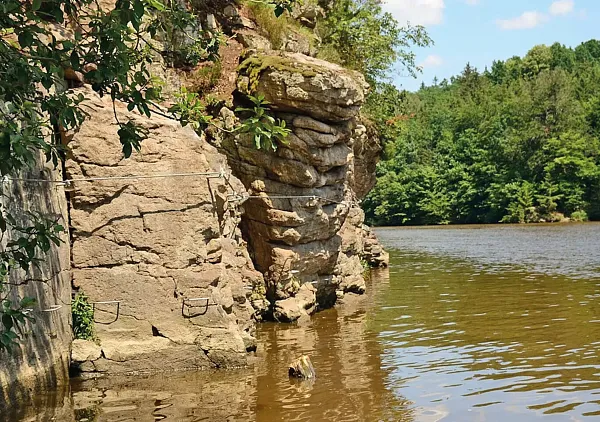 Lezení a ferraty u Vltavy